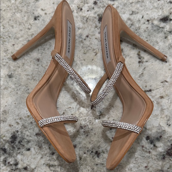 Steve Madden Nude and Silver Strappy Heels - Picture 3 of 5